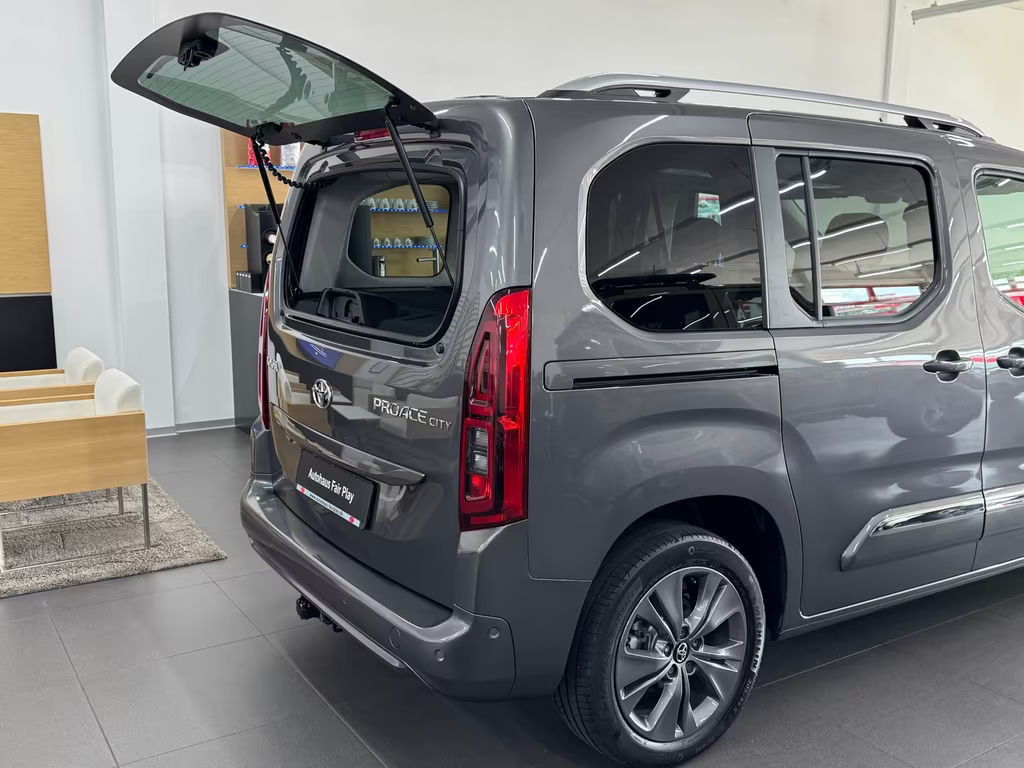 Toyota Proace (Verso)