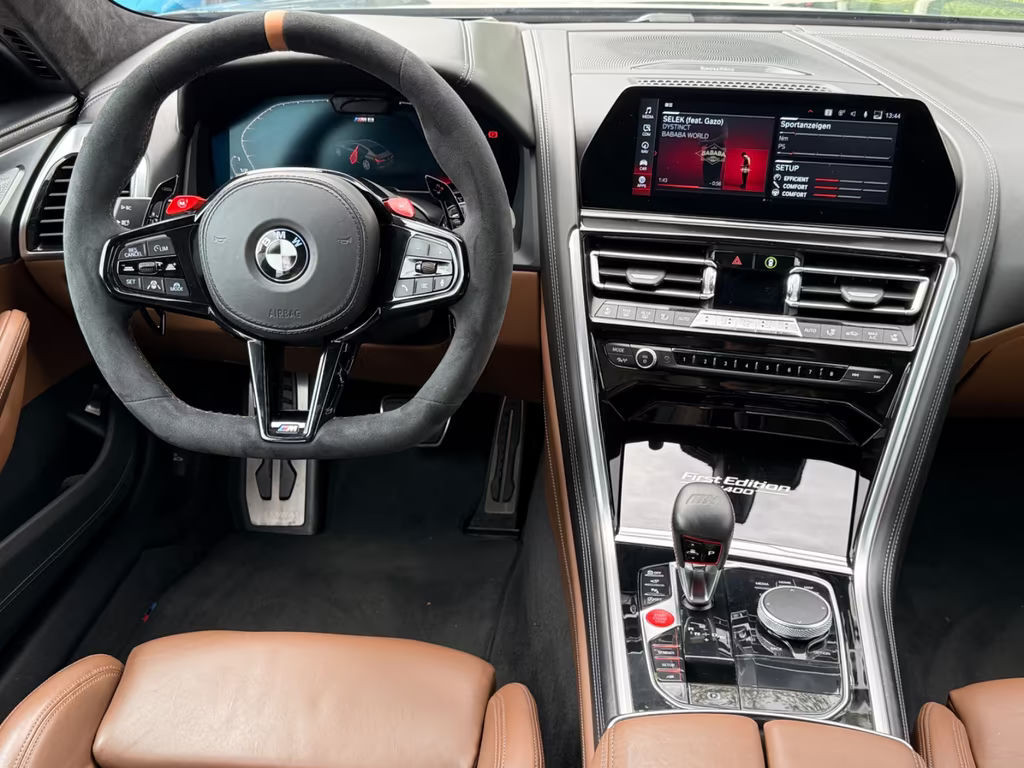 BMW M8