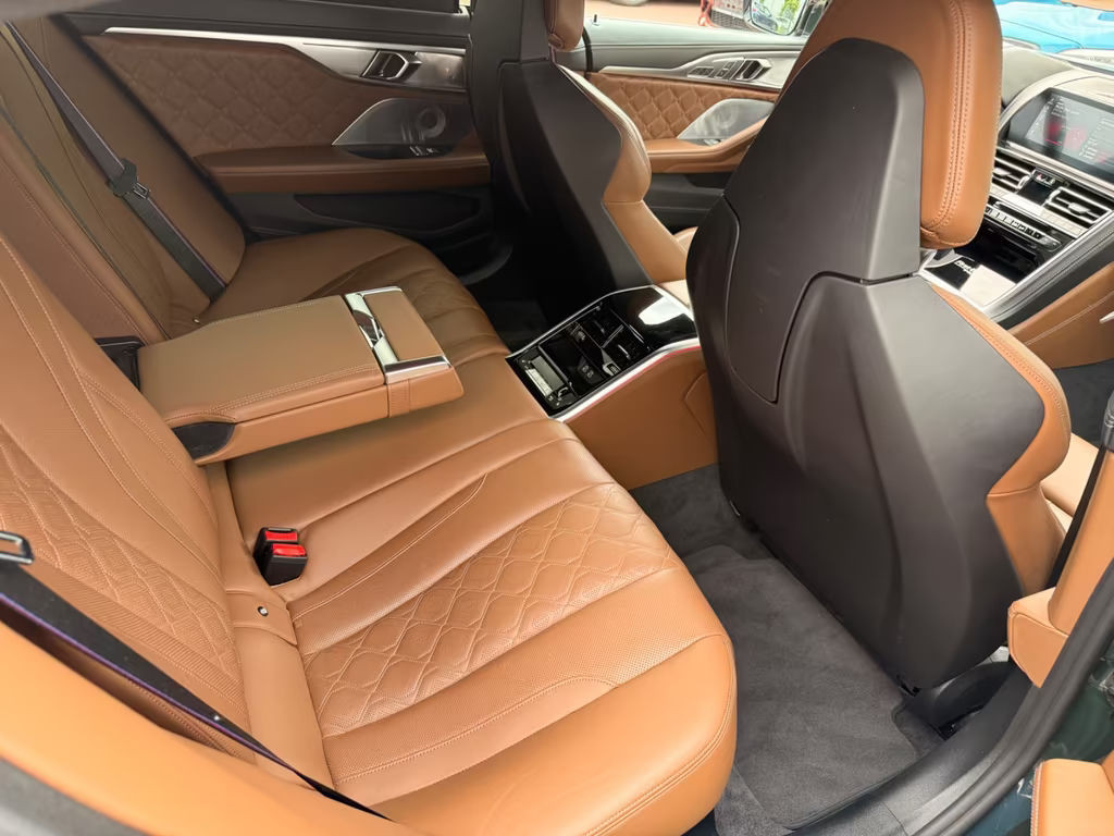 BMW M8