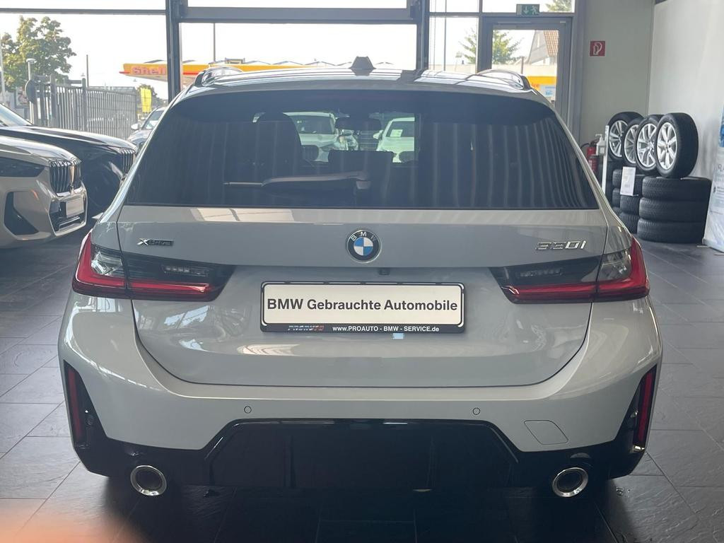 BMW 3 Serie 330 M-Sport xDrive Touring 330i