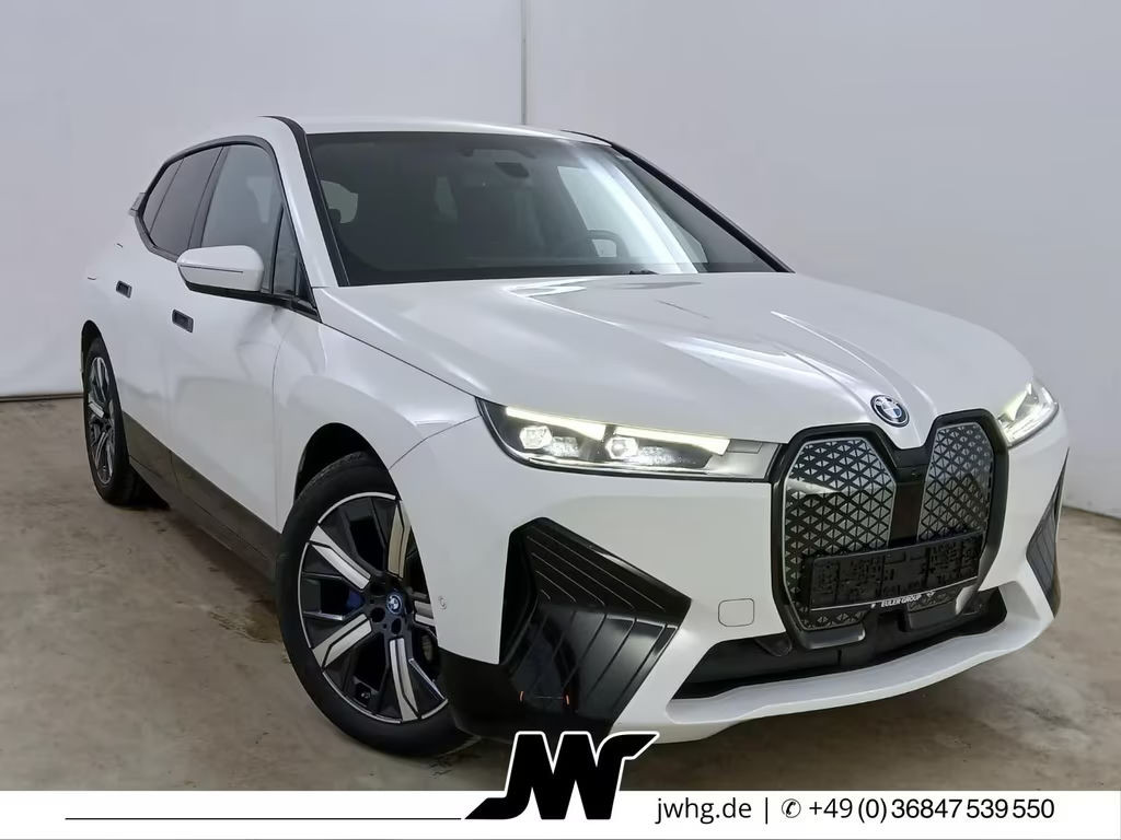BMW iX