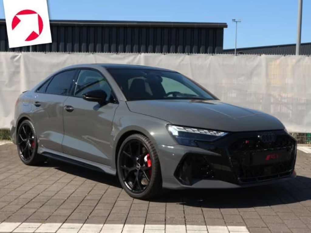 Audi RS3 Sedan S-Tronic