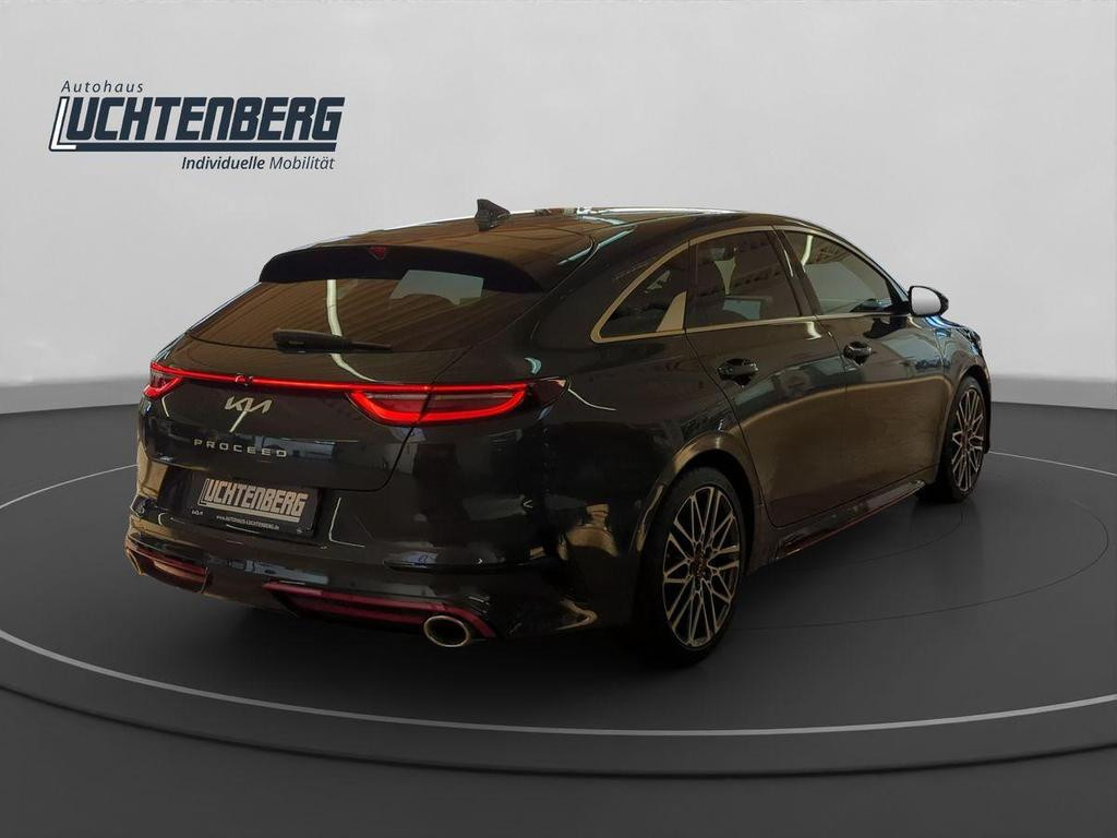 Kia ProCeed