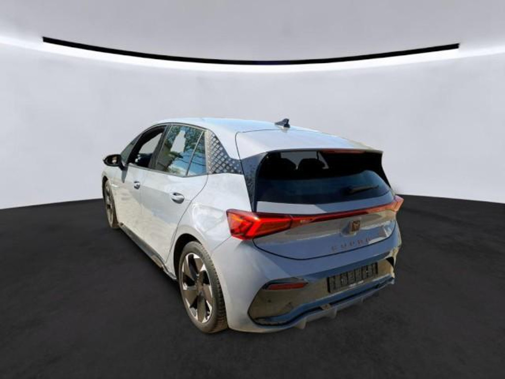 Cupra Born 231PS/82kWh Pilot M+TECH M+GJR+SHZ+ACC+NAVI