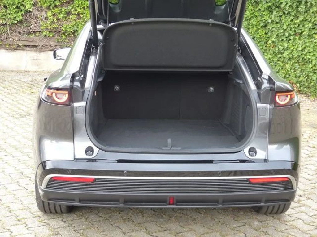 Mazda 6e