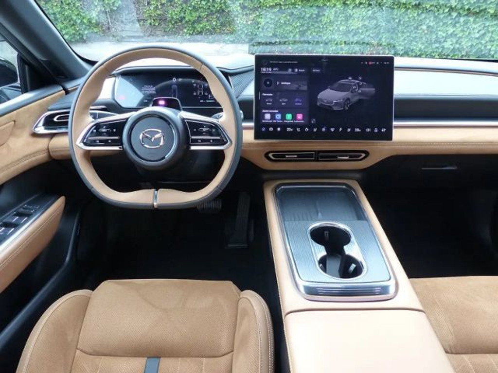 Mazda 6e