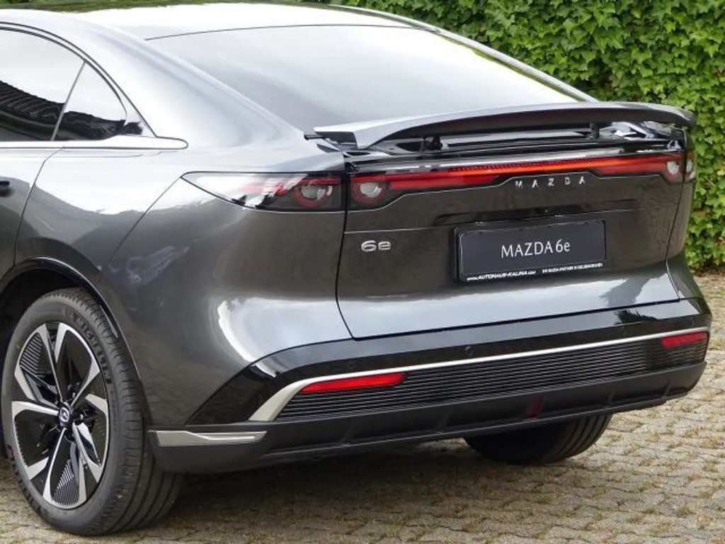 Mazda 6e