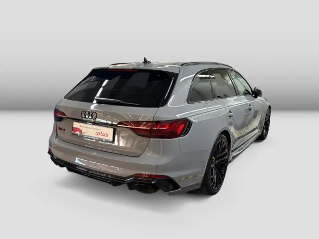 Audi RS4