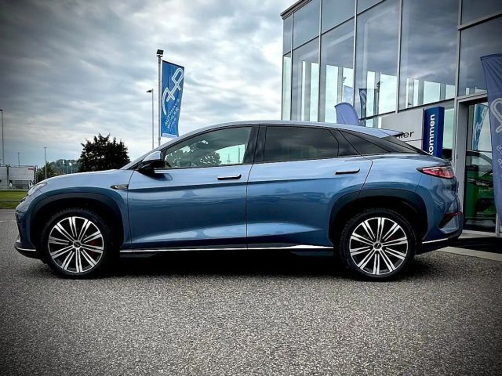 BYD Sealion 7