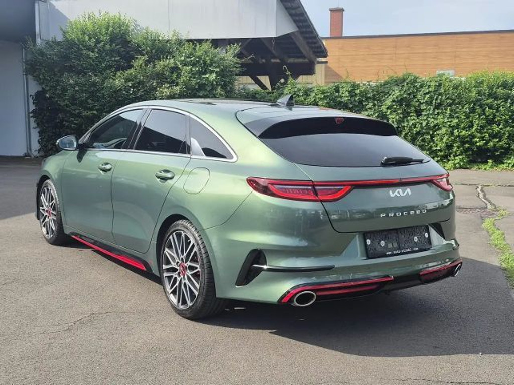 Kia ProCeed