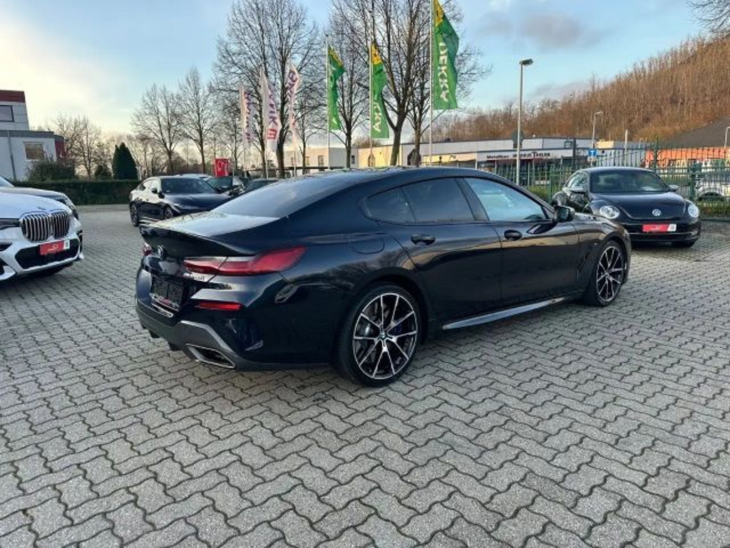 BMW M850