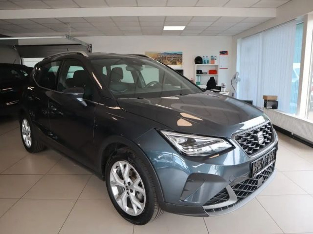 Seat Arona