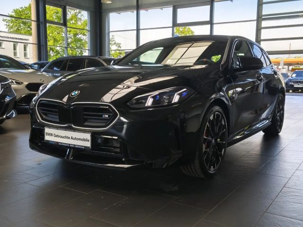 BMW M140i