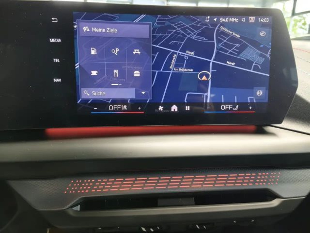 BMW M140i