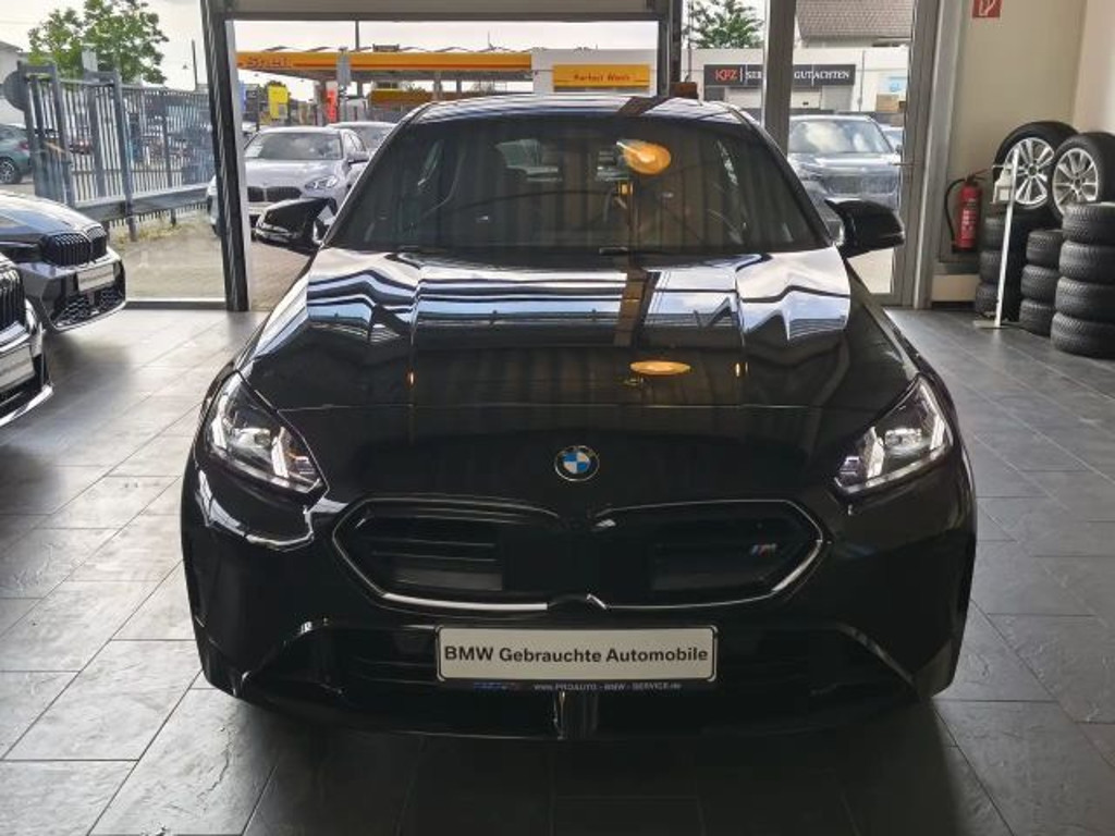 BMW M140i