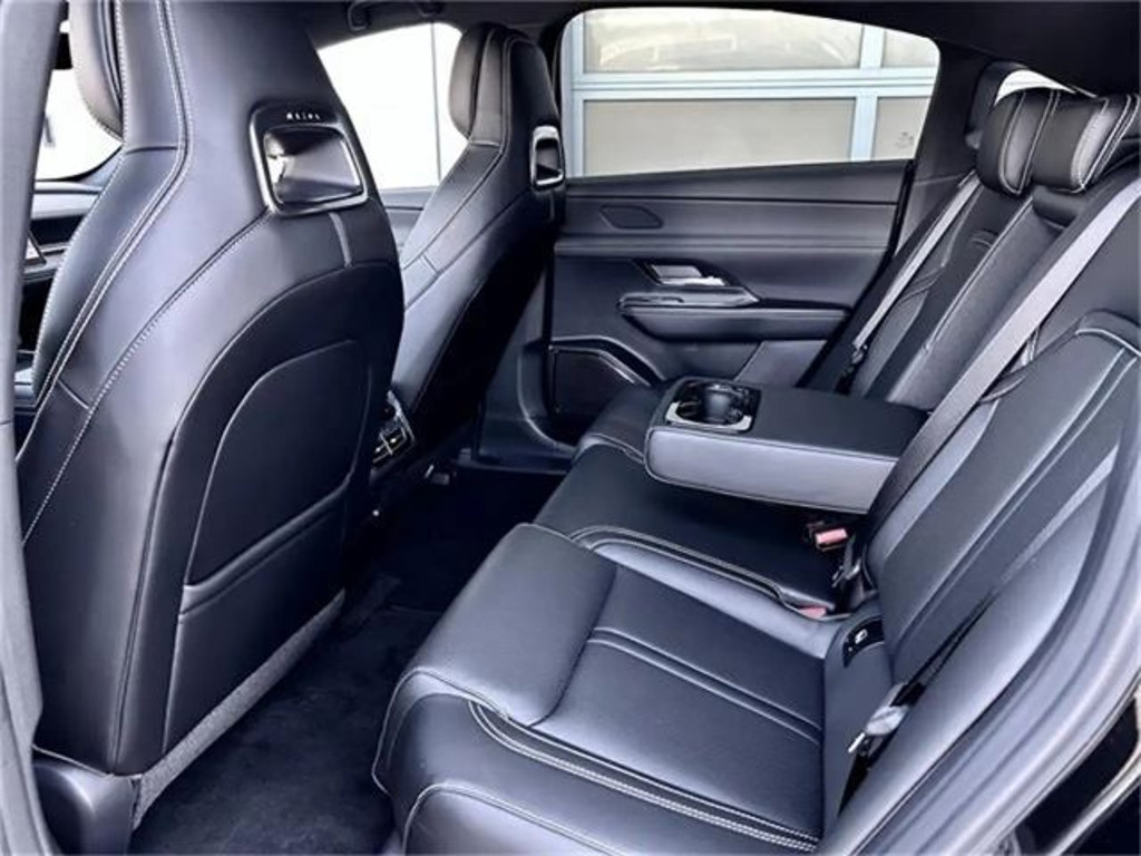 Mazda 6e