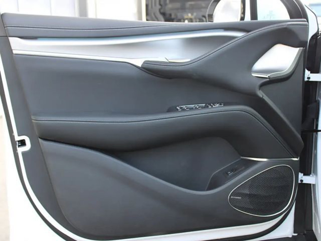 BYD Sealion 7