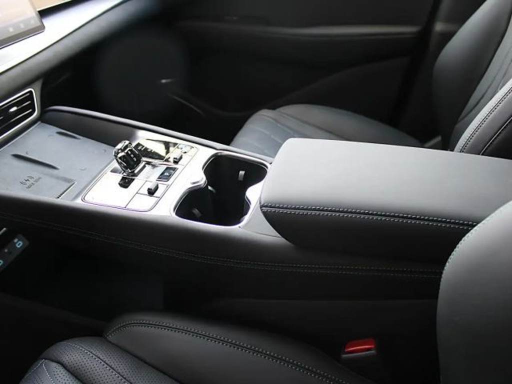 BYD Sealion 7