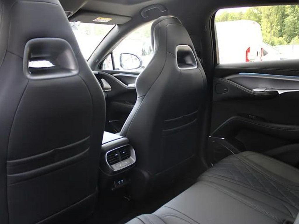 BYD Sealion 7