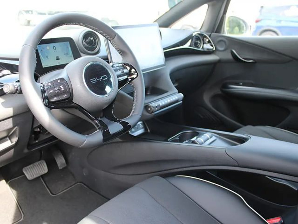 BYD Dolphin