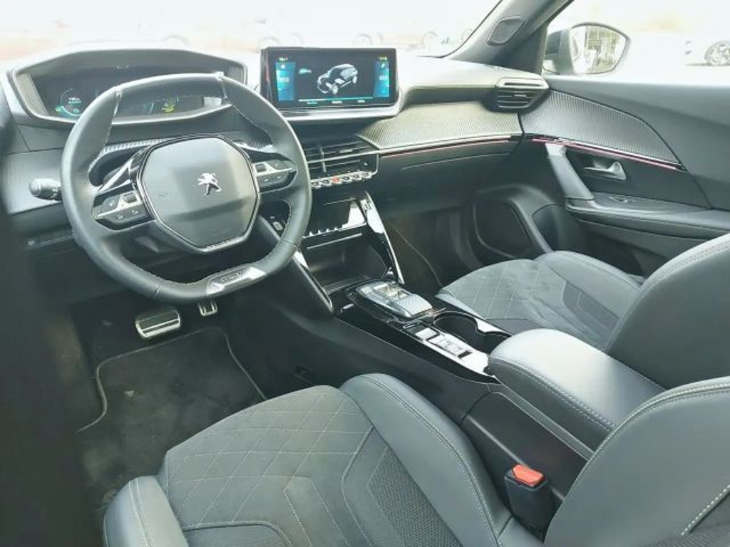 Peugeot e-2008