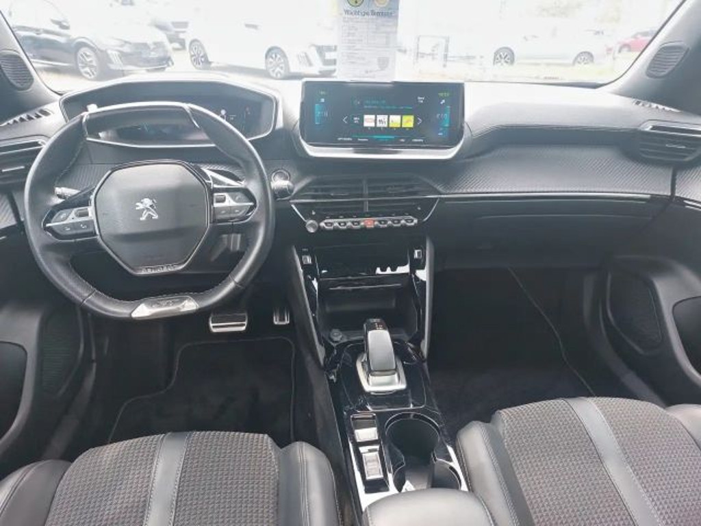 Peugeot e-2008
