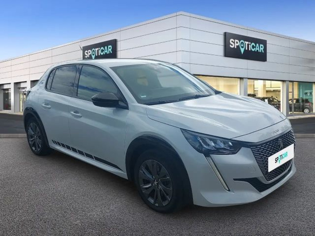 Peugeot e-208