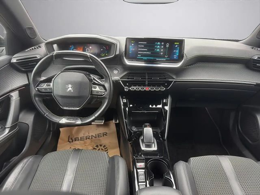 Peugeot e-2008