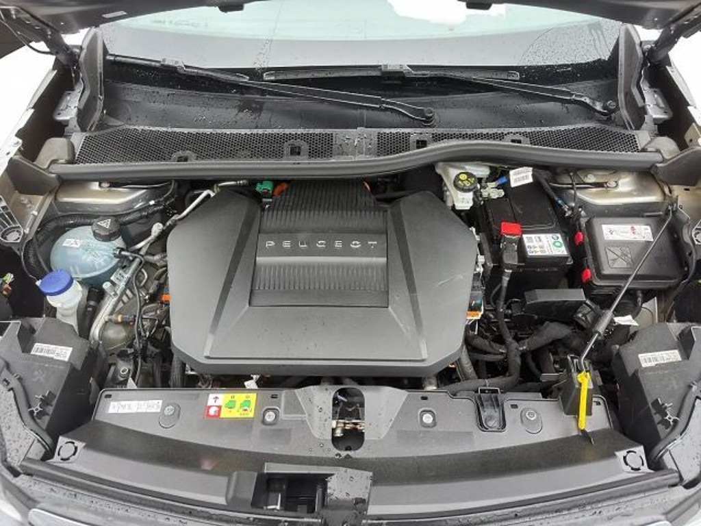 Peugeot e-2008