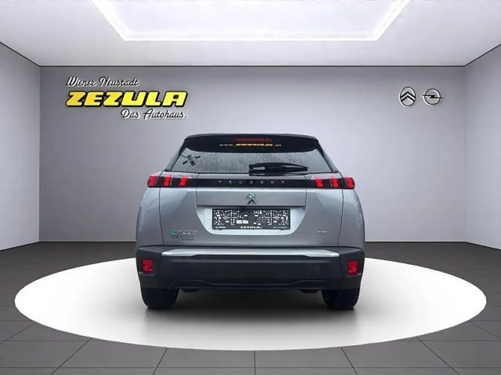 Peugeot e-2008