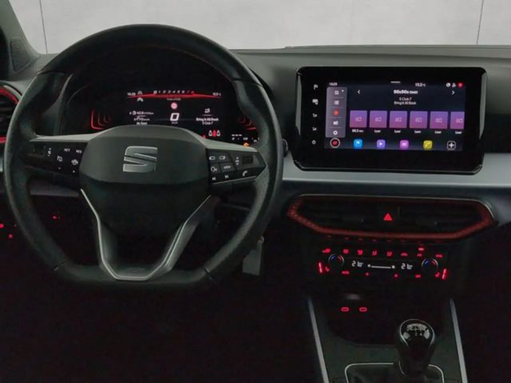 Seat Arona