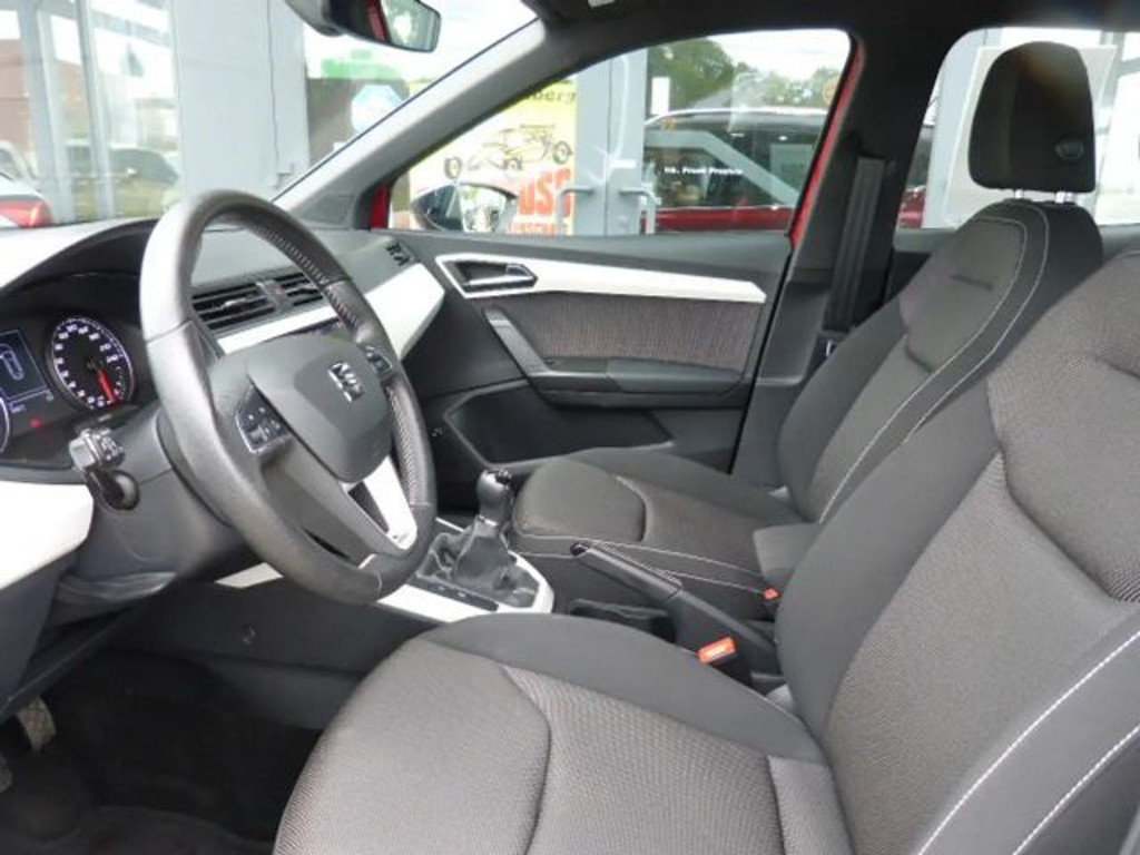 Seat Arona