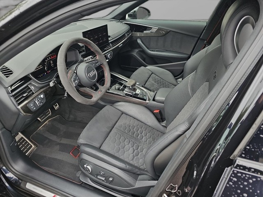 Audi RS4