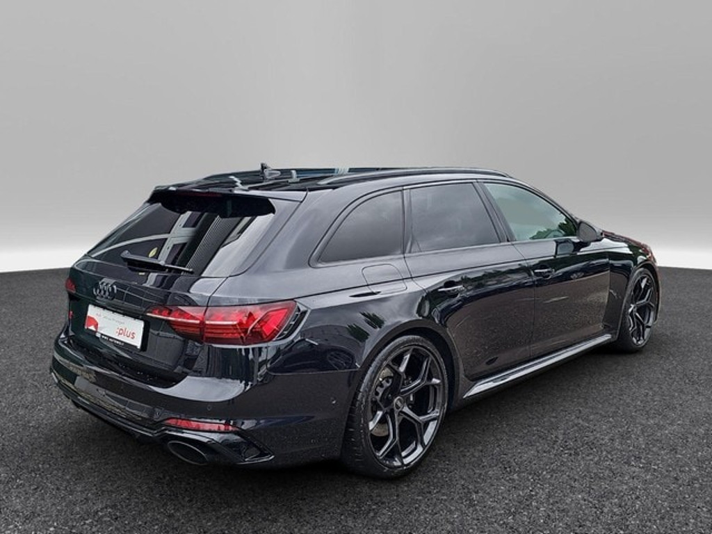 Audi RS4