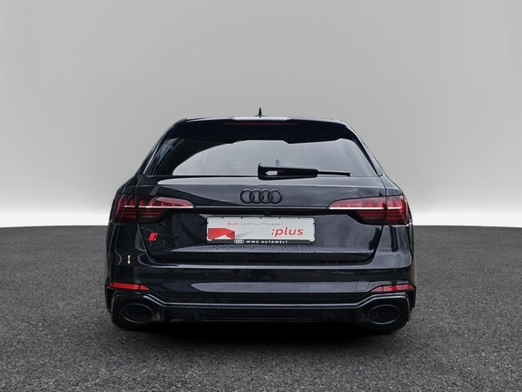 Audi RS4