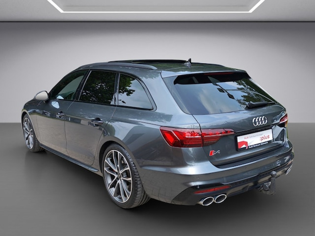 Audi S4