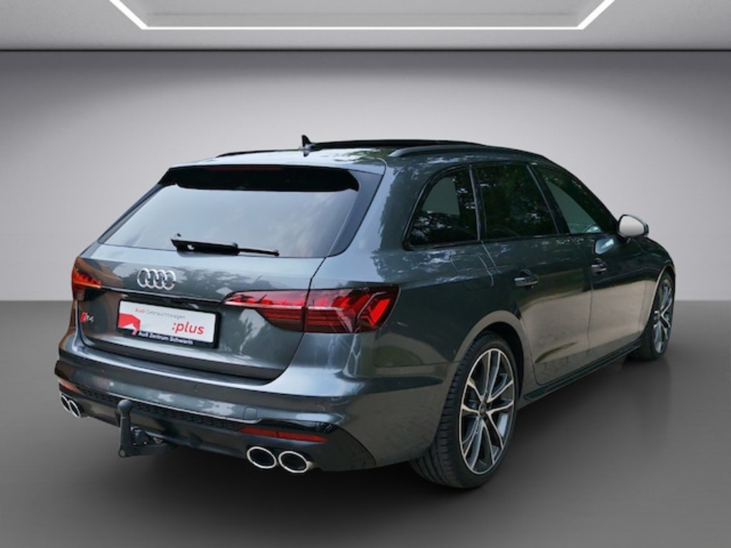 Audi S4