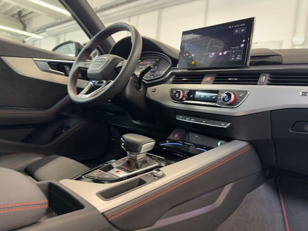 Audi S4