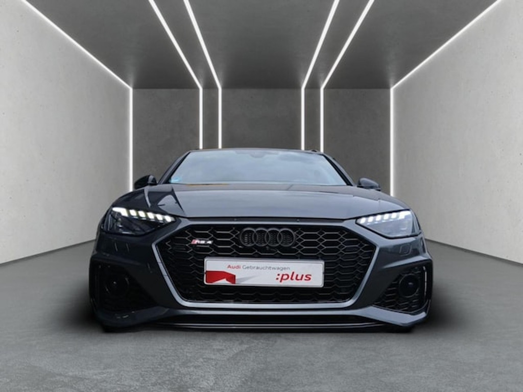 Audi RS4