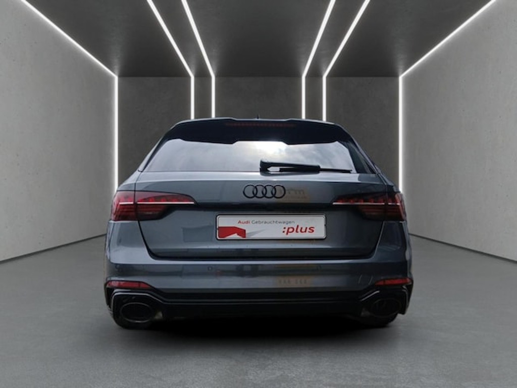 Audi RS4