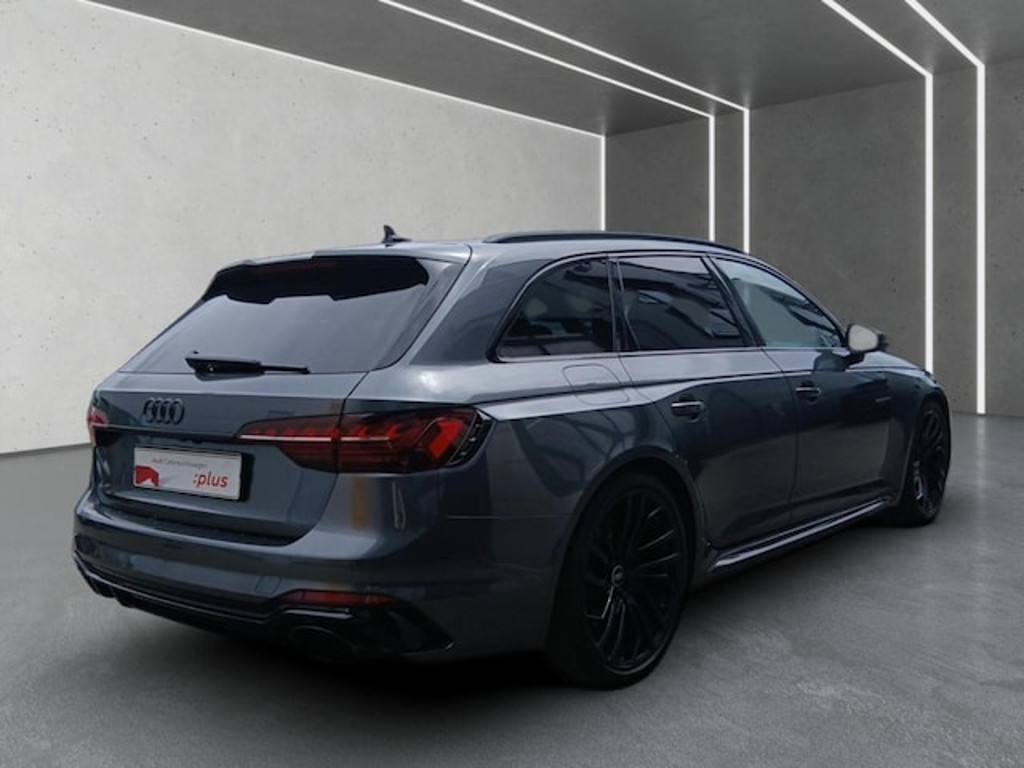 Audi RS4