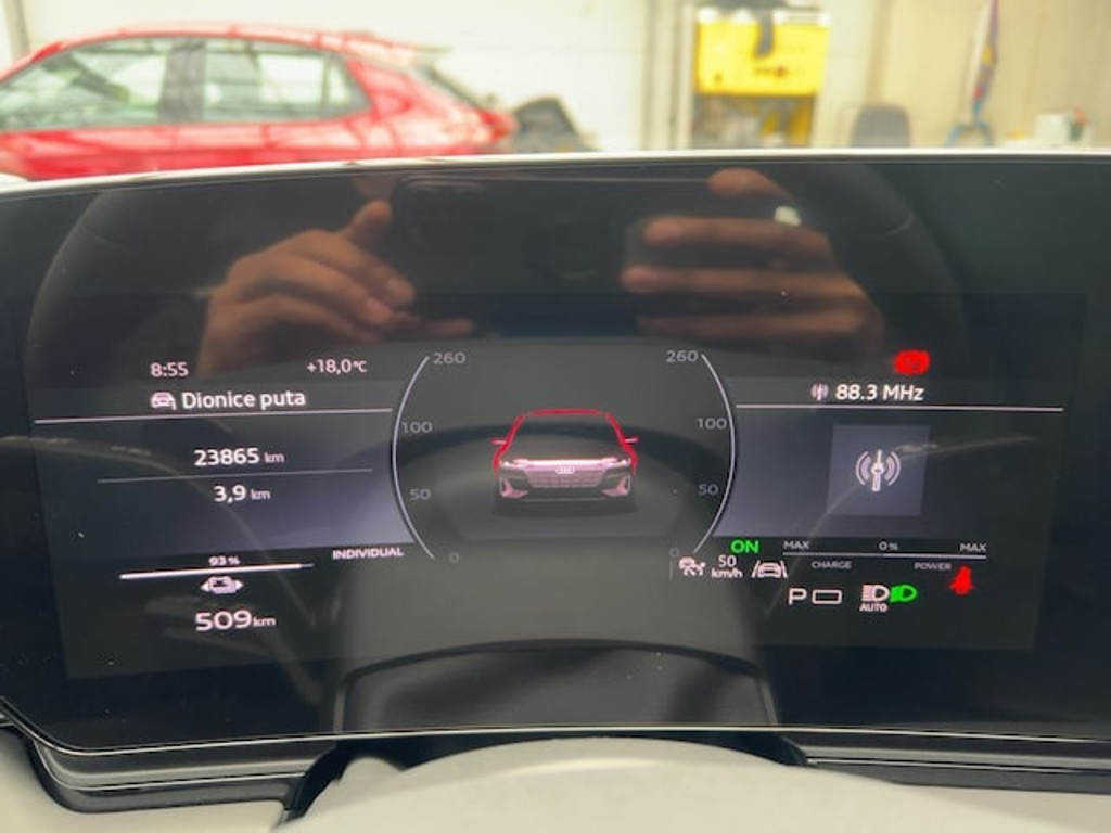 Audi A6 e-tron