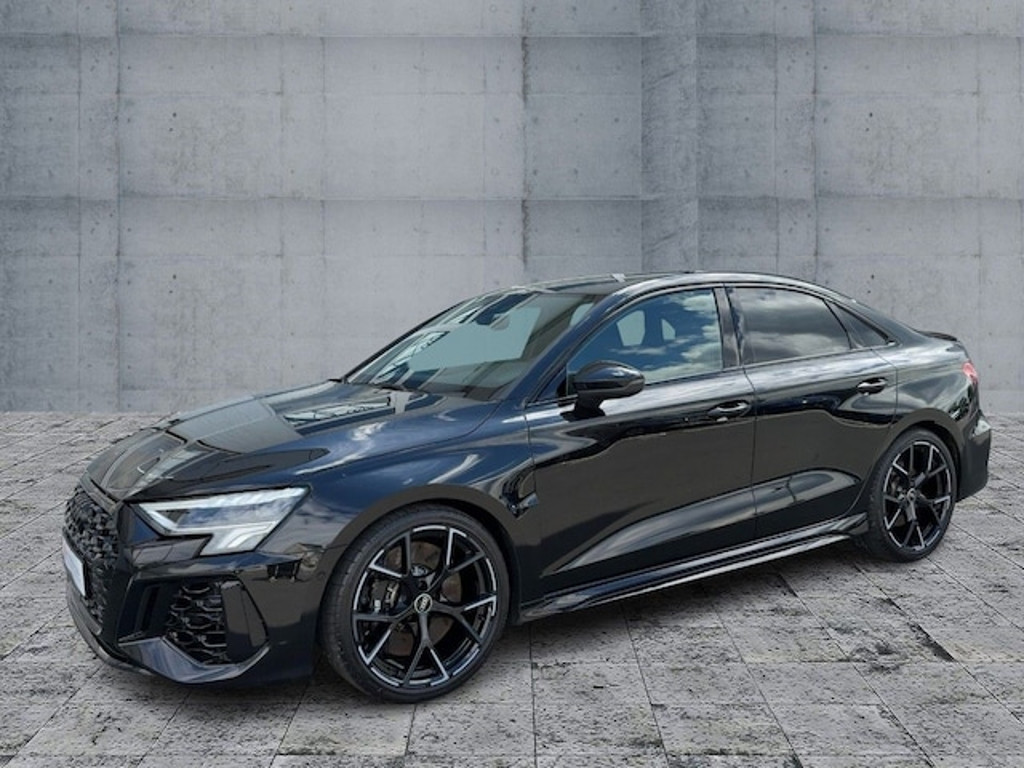 Audi RS3 Sedan Quattro S-Tronic