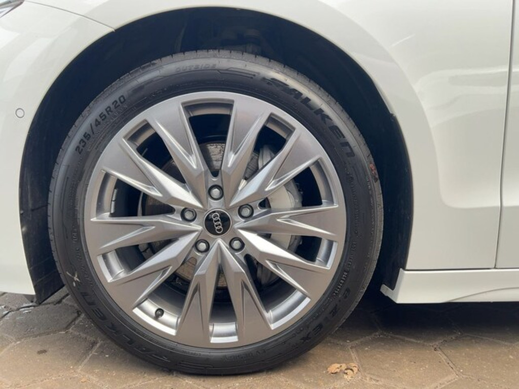 Audi A6 e-tron