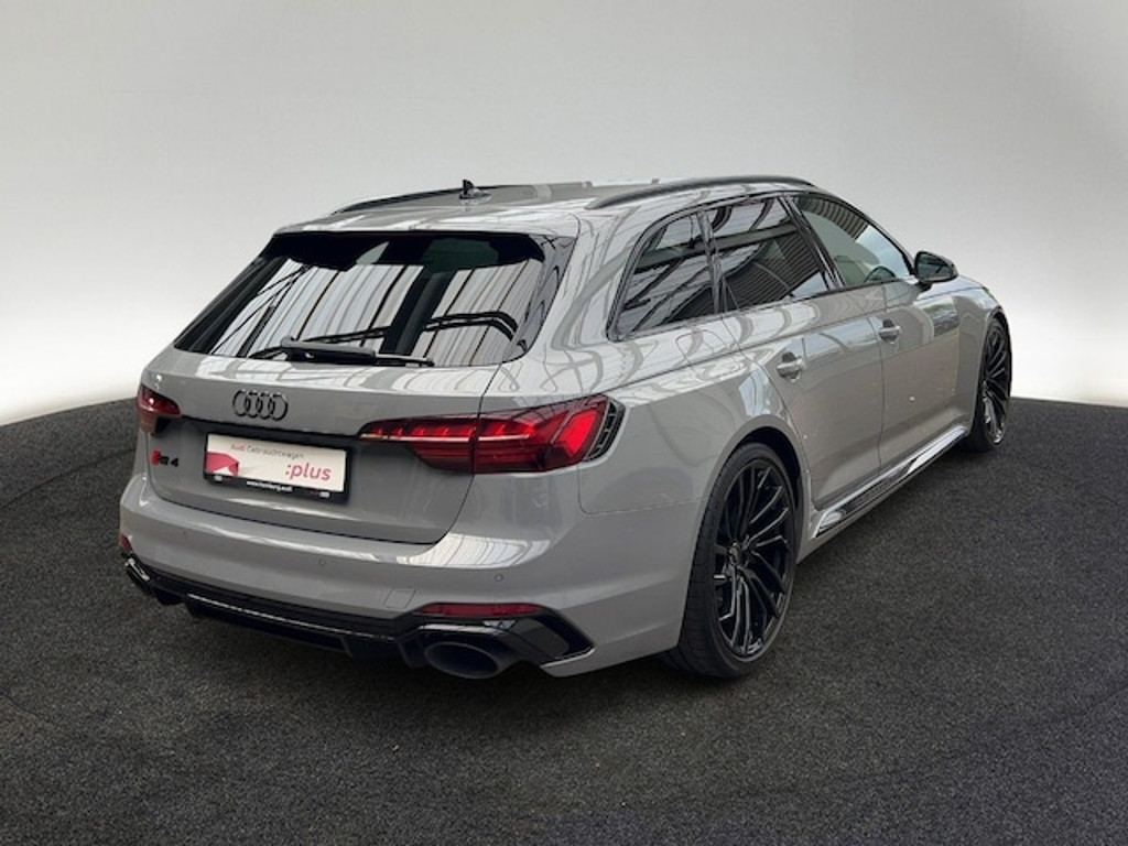Audi RS4