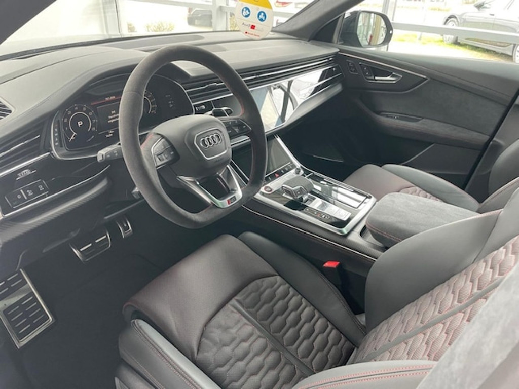 Audi RS Q8