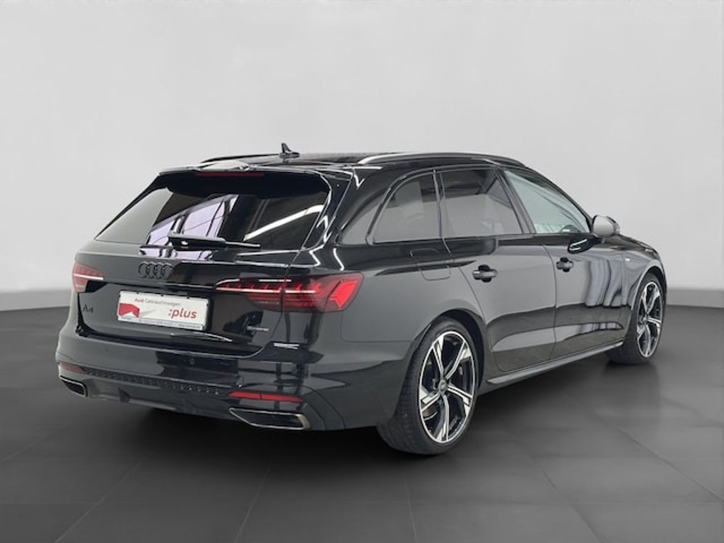 Audi A4 Avant Quattro S-Line S-Tronic 40 TFSI