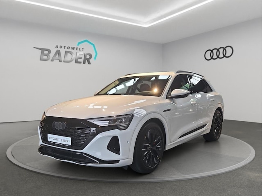 Audi Q8 e-tron Quattro 55
