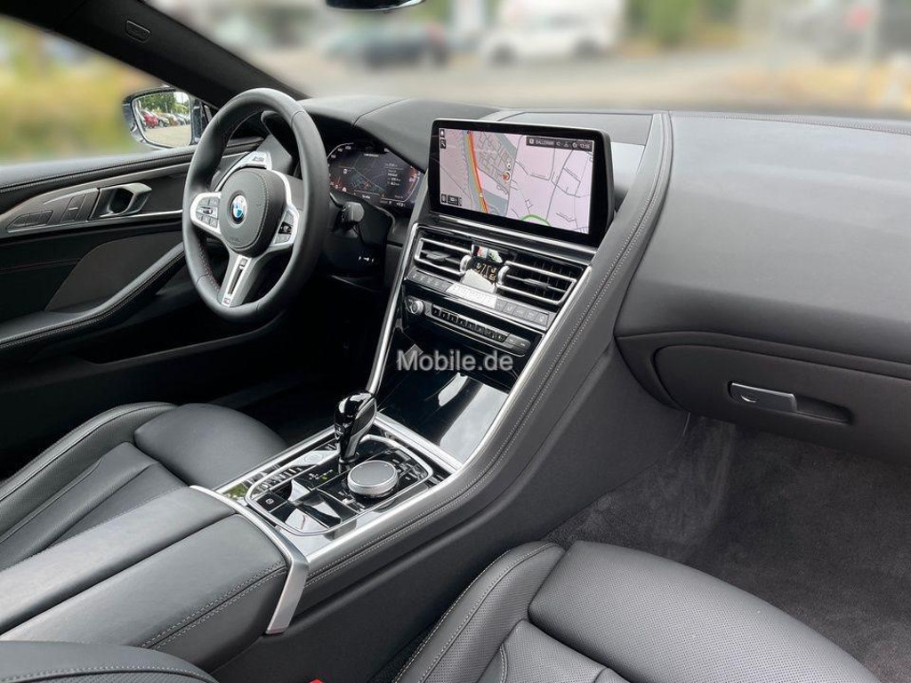 BMW M850