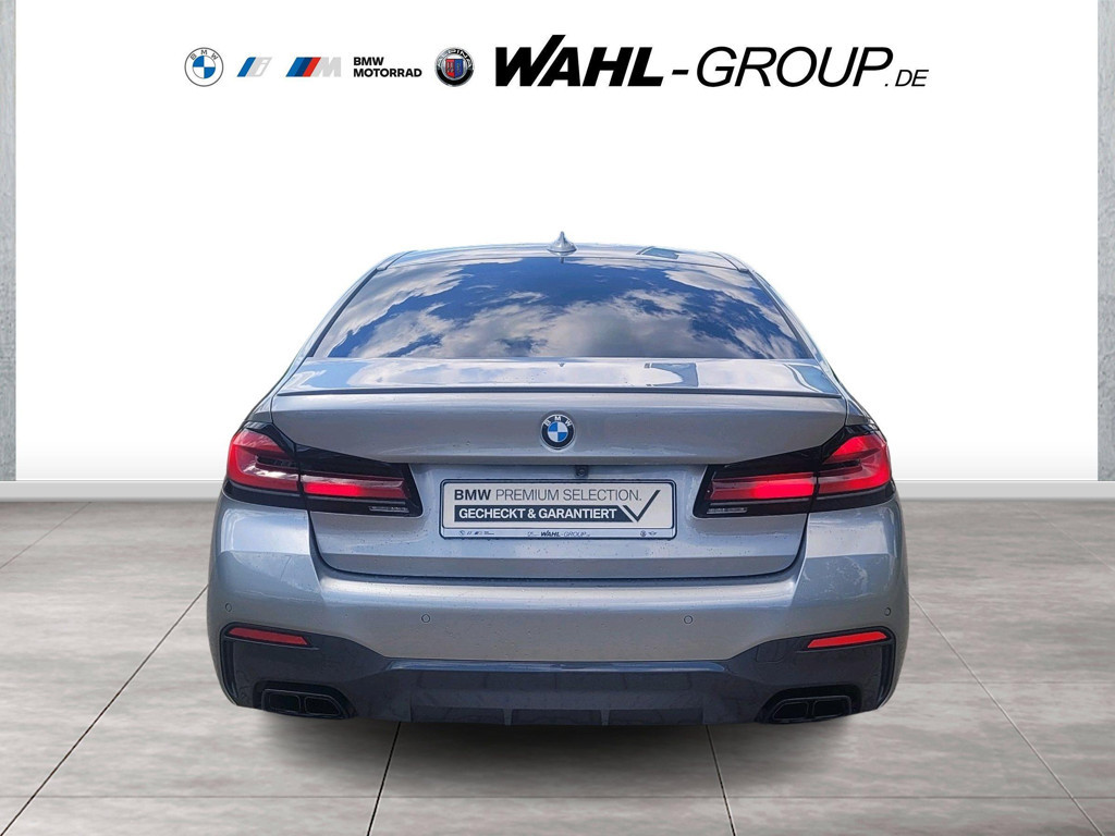 BMW M550